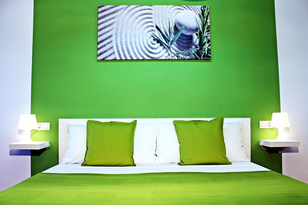Hotel El Manantial Málaga Zimmer foto